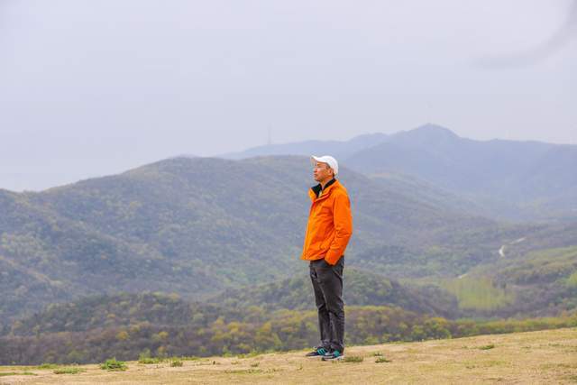 湖北“小武当”，圣境山滑翔基地，一同翱翔蓝天白云