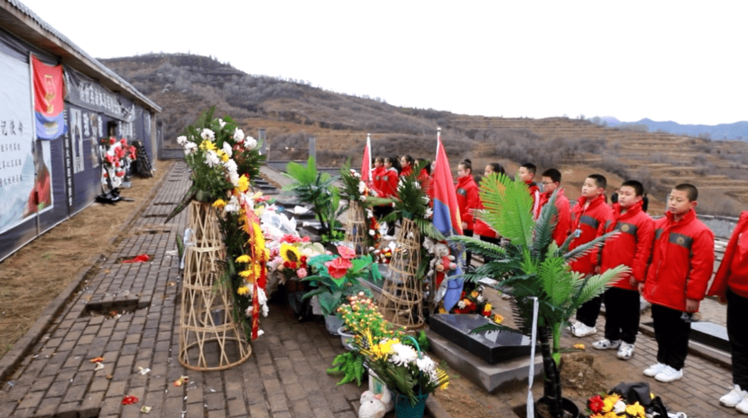 方山：清明祭英烈 缅怀寄哀思