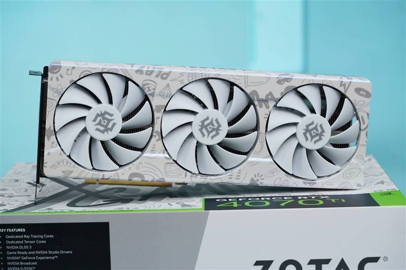 个性涂鸦 更有内涵！索泰RTX 4070 Ti X-GAMING OC欧泊白显卡评测