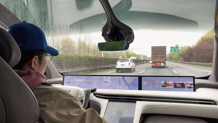 老司机开车越来越稳 bd79e2893aa74cb49d76b804680b0f3a.jpeg