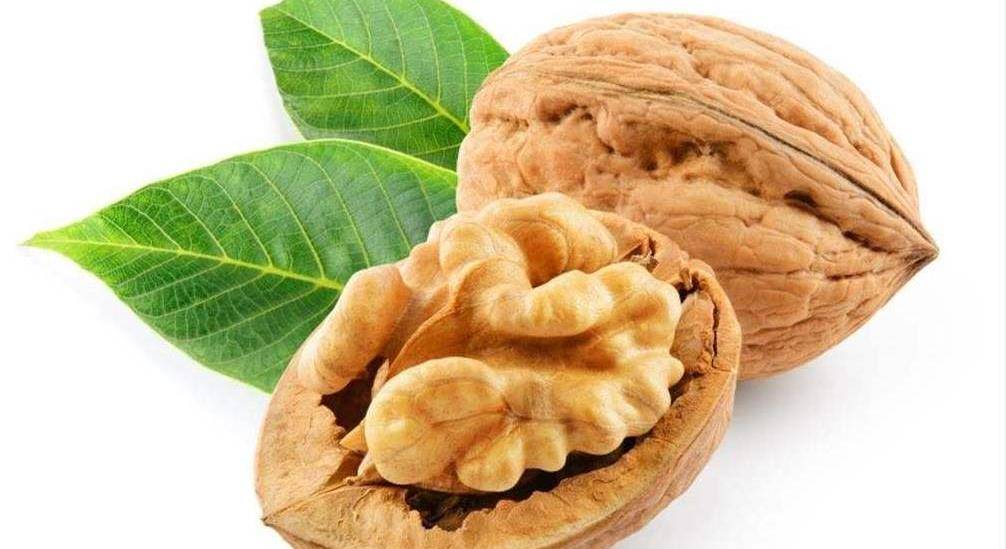 孕期吃核桃有讲究吗？什么时候吃，吃多少会对胎儿发育好一些？