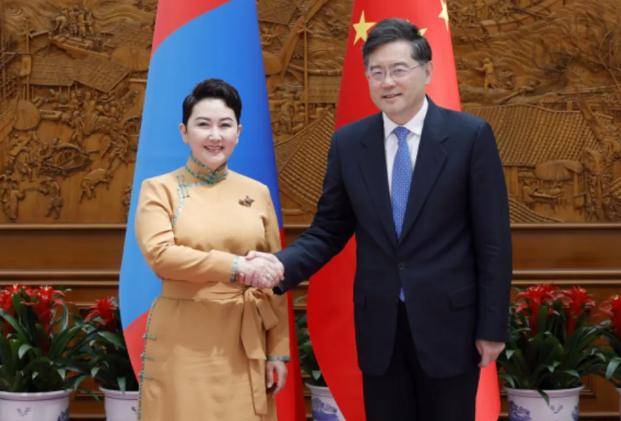 蒙古外长访华后，重新审视了中俄的地位，称将优先考虑与中俄合作