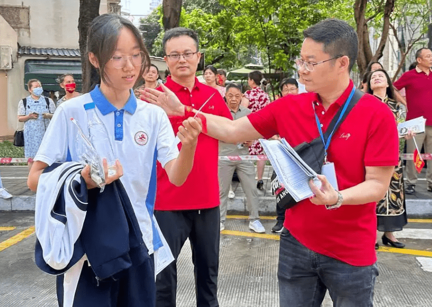 2023年高考陆续落下帷幕，多地公布查分时间，同时还有一个好消息