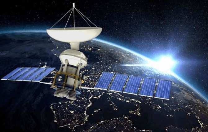 神舟十六刚上天，美宣布发射间谍卫星，计划追踪中俄航天器
