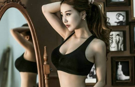 韩国姑娘热爱芒果体育锻炼通过健身改变人生如今是知名模特(图5)