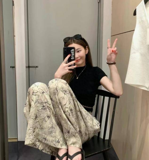 真正懂得穿米乐 M6衣的女人绝不会穿瑜伽裤或骑行短裤！换上这件衣服更显优雅高级(图7)