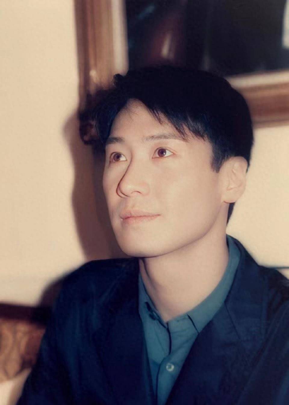 20世纪90年代的四大天王至今仍受到无数年轻人的喜爱，黎明为何