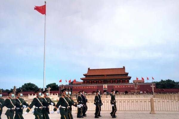 2023年国庆期间北京天安门升旗时间和降旗时间？