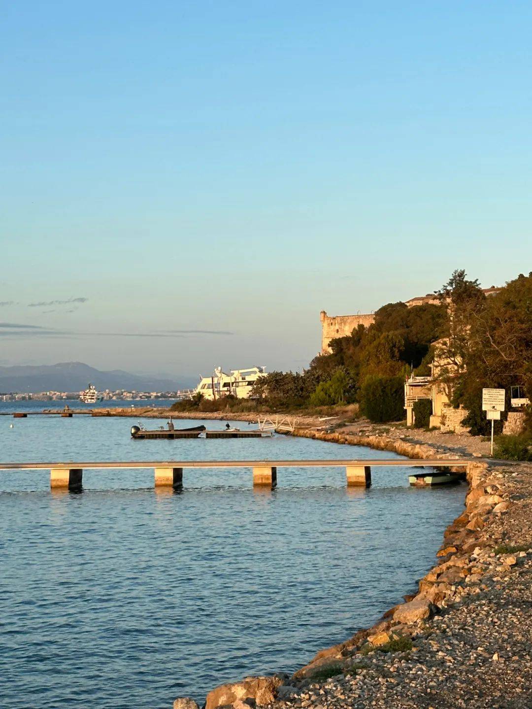 ������ʮ�x�ֳ�������Ʒ!�����Ϸ�,�ͻ��������ĵ�һ���֤����