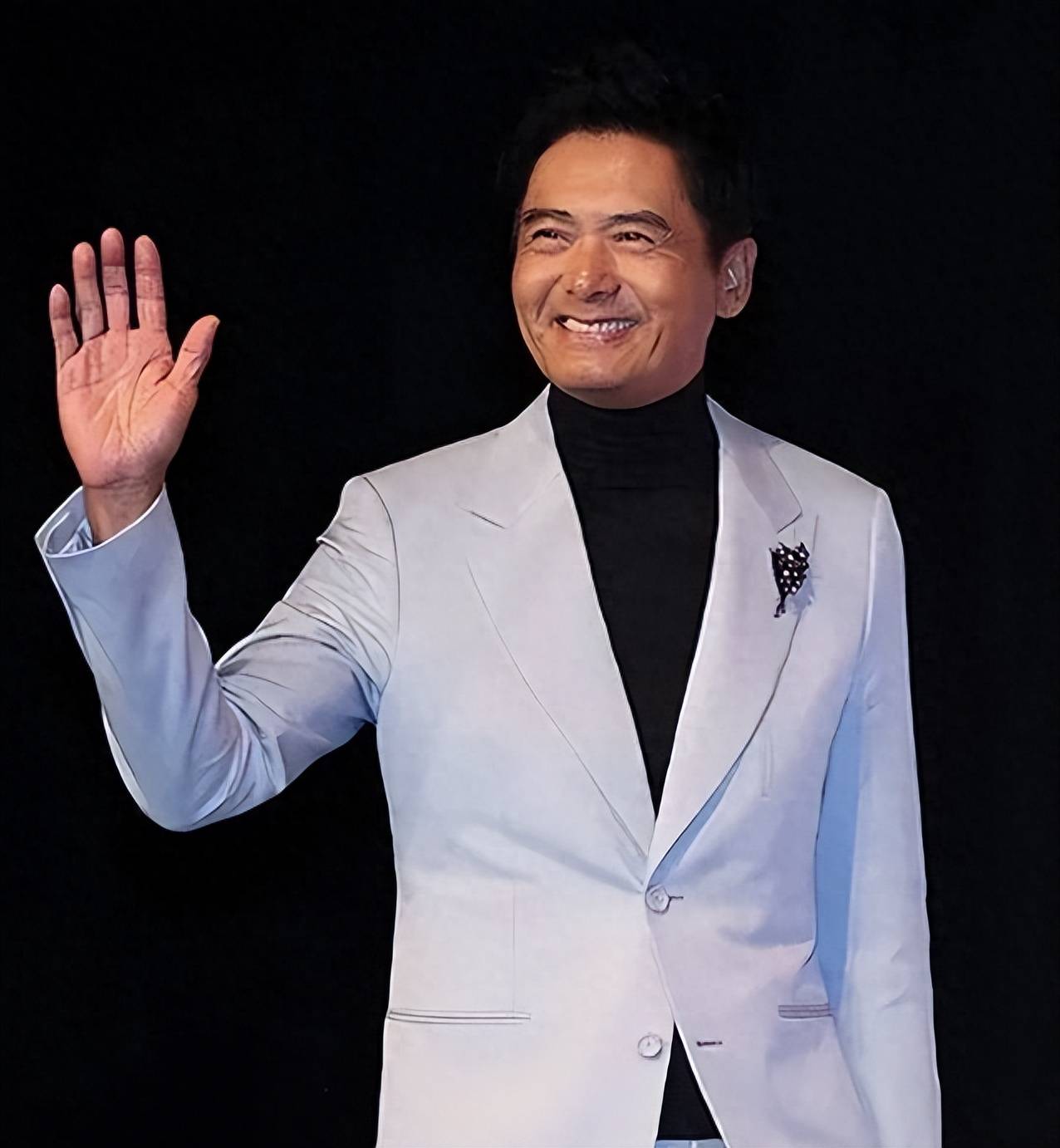 68岁发哥晨跑八年日渐消瘦，首度透露患上糖尿病，自称赚钱太辛苦