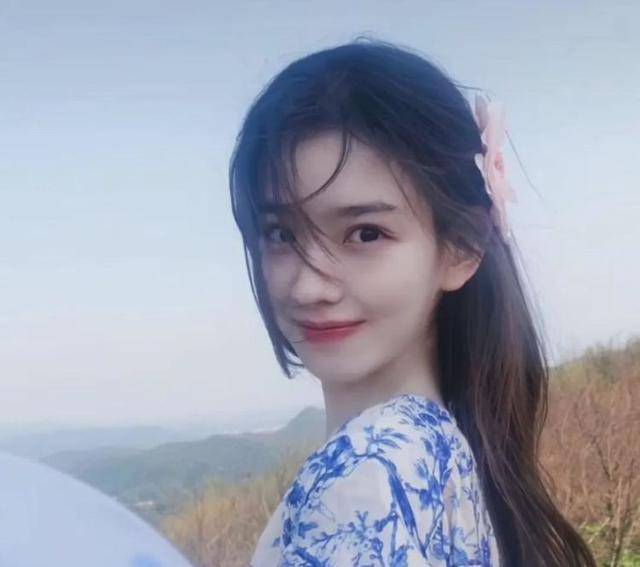 原创女网红孙一宁过往曝光，王思聪为其甘做舔狗，真是不值