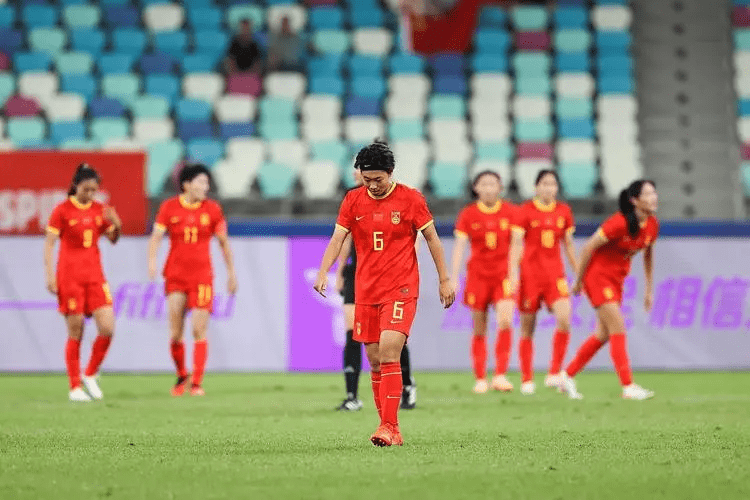 宣布最后确认，新华社做出了决定大变故喜讯：恭喜啊中国女足，球迷也可以安心了