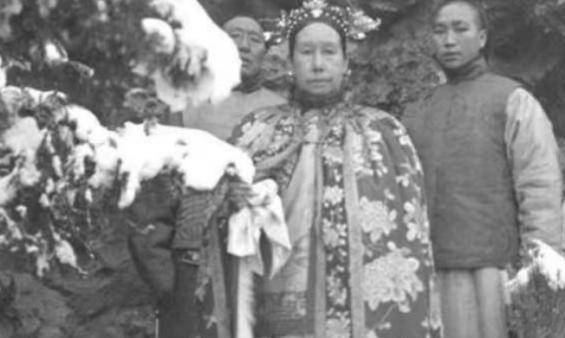 原创
中国最后一个太监孙耀庭:割完后昏迷三天,醒来后大清都亡了