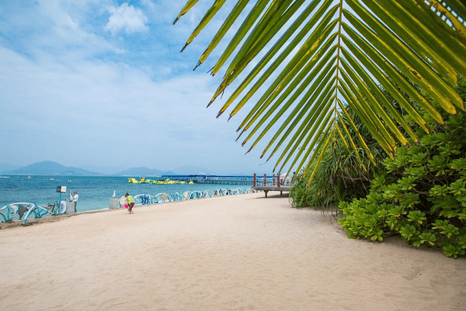 海南三亚旅游攻略，在三亚留下美好的回忆，亲自体验三亚旅游行程