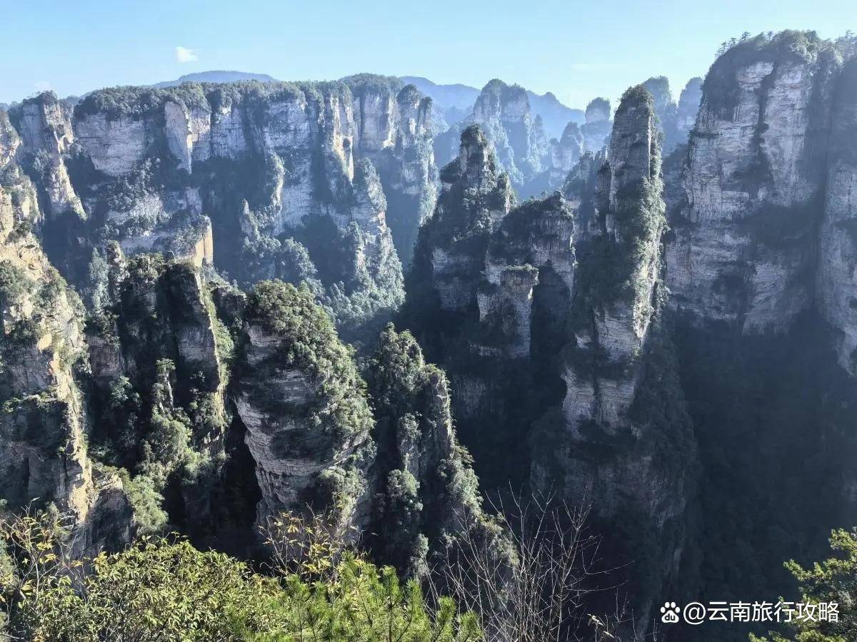 张家界3天2晚旅游攻略三人，张家界自由行游玩三天多少钱