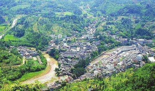 10件  推进年度10件实事: ●屏山县高质量摘帽,49个贫困村精准退出,3.