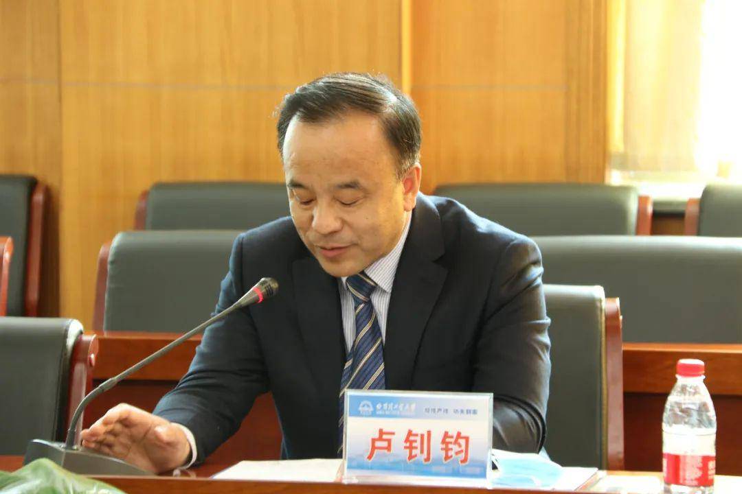 党委书记赵常信,教授边文凤,校友工作与教育基金办公室副主任李焕然