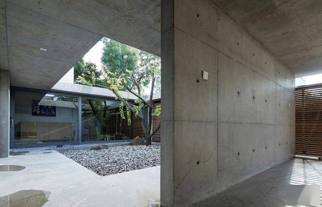 什么叫垂直房 fd8b9aac2e374a34914d1cd7e4968f33.jpeg