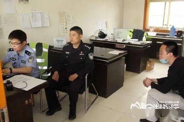 金湖县公安局交警大队连续侦破两起交通肇事逃逸案件