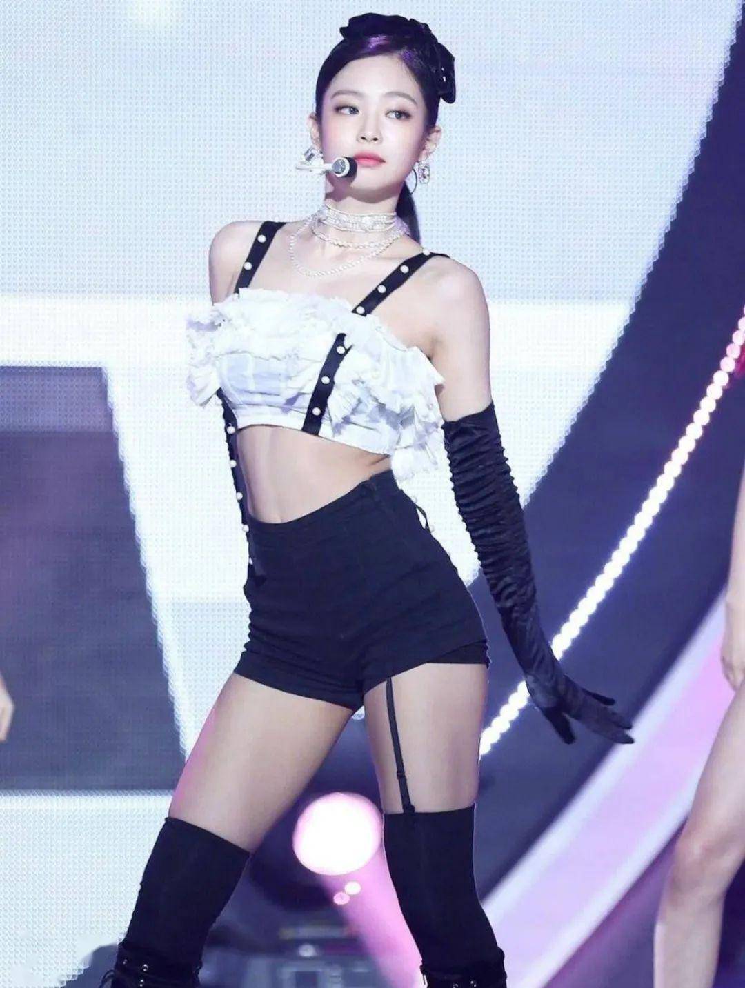 fxtips第一个我就败了!2020年女生完美身材的最新标准