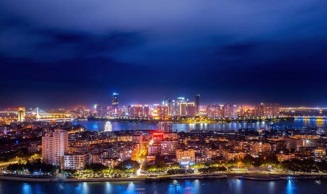 福建省第七次常住人口普查_第七次人口普查图片