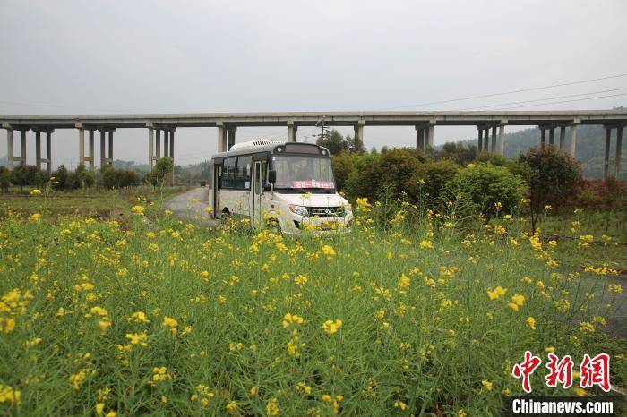 环江县有多少人口_恭喜武鸣 马山 都安 金城江 环江的朋友 贵南高铁要经过你(3)