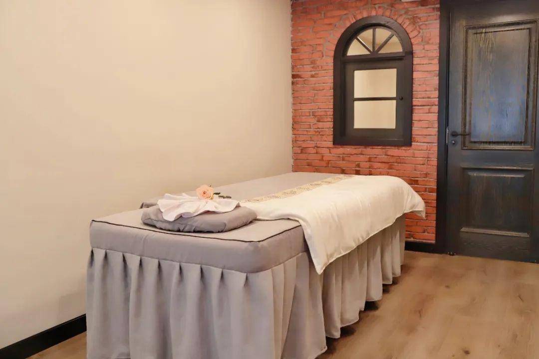 足足80分钟全身精油按摩spa,肩,颈,腰,背,手臂,腿部,这家小仙女私藏的
