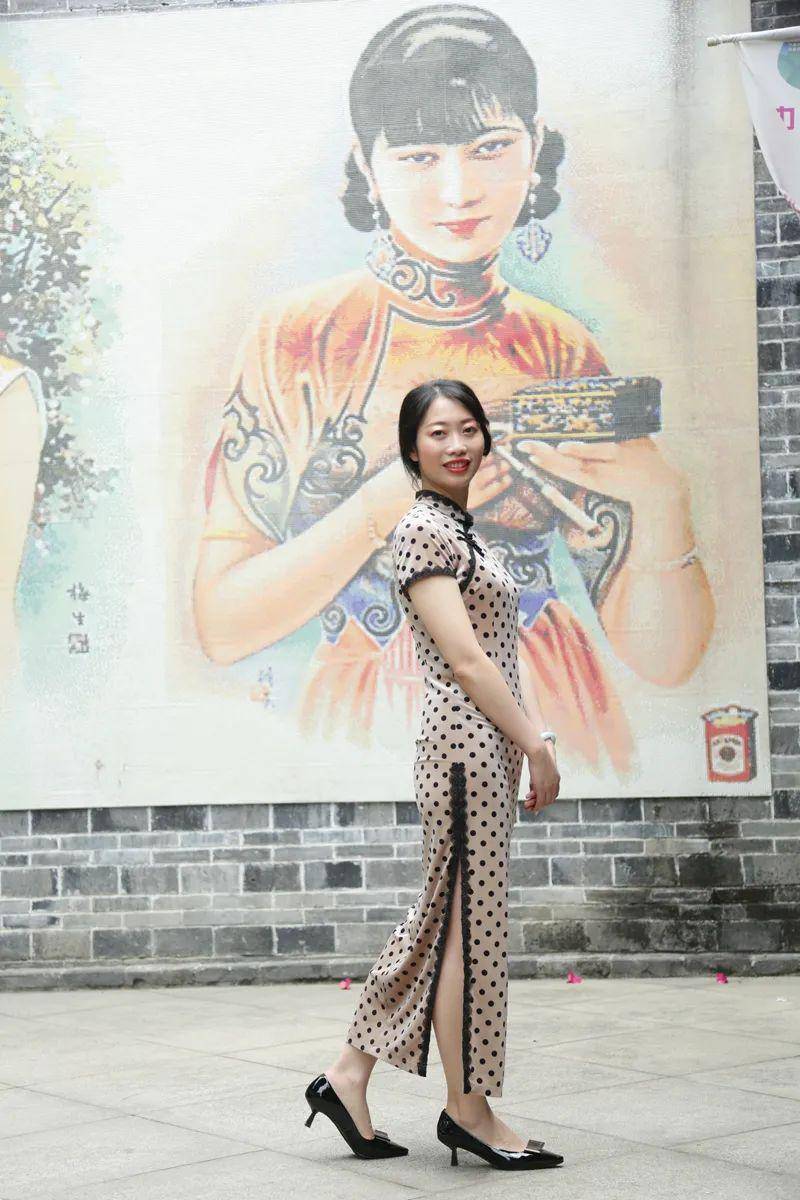 穿上旗袍,去安仁赴一场优雅之约——记大邑法院巾帼旗袍秀
