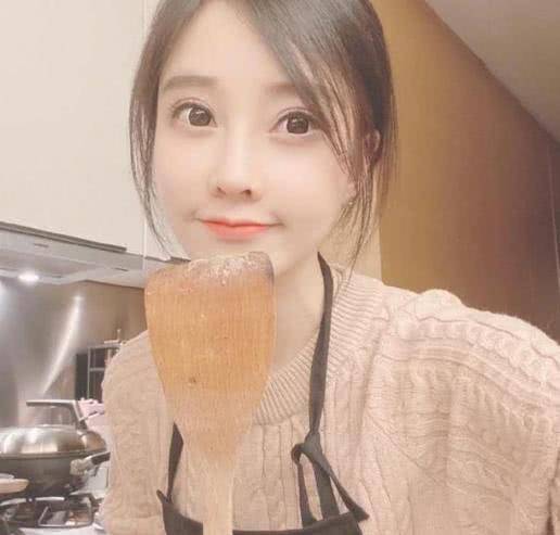 怎么才能成为一名主播 6e4b9bc0b3f64b26967031606b031937.jpeg