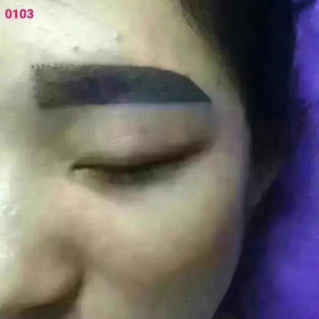 高端眉=浅淡自然 练手眉=黑长粗