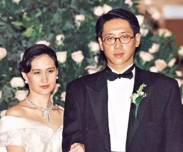 为什么许晋亨和何超琼离婚之后选择了李嘉欣而不是刘嘉玲