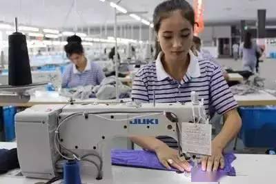 在服装厂上班的葵潭女人请一定要好好疼自己好吗
