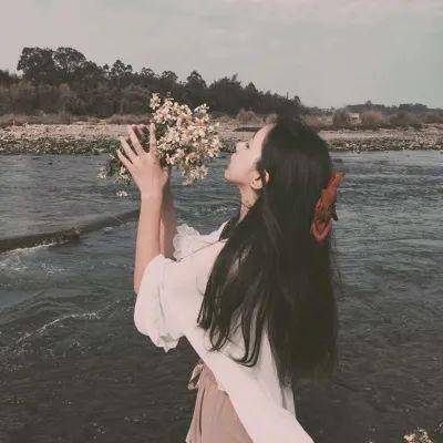 微信头像 | 女生唯美有意境的闺蜜头像