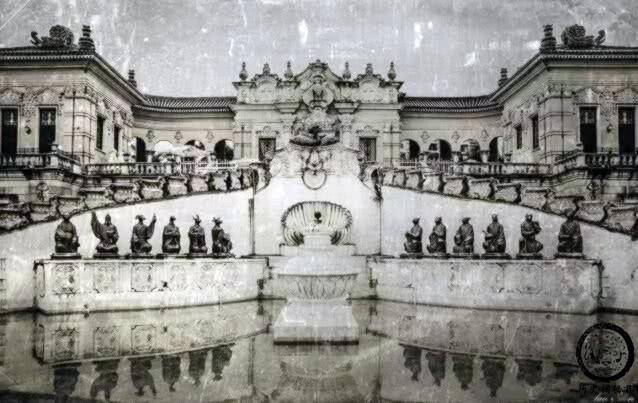 140年前的圆明园老照片:那时主体还在,图1是海晏堂十二生肖兽首