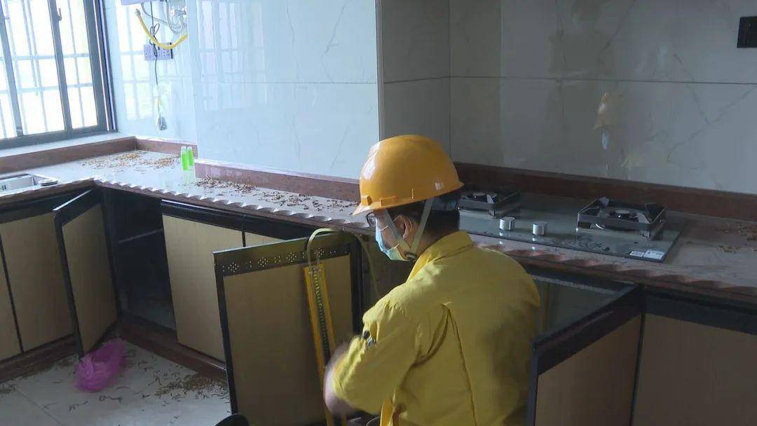 咋办?咱家装修遇到天然气管