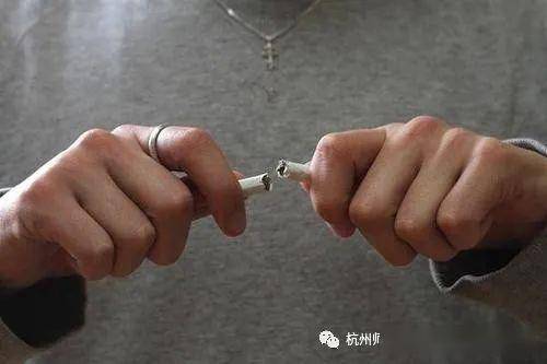 如何让孩子戒掉电子烟 4852d16739e345598a2b6d3028aac520.jpeg