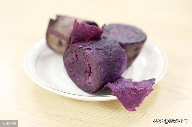 减脂期怎么吃山楂 4d0dde1082b6429c82f8190d791d935b.jpeg