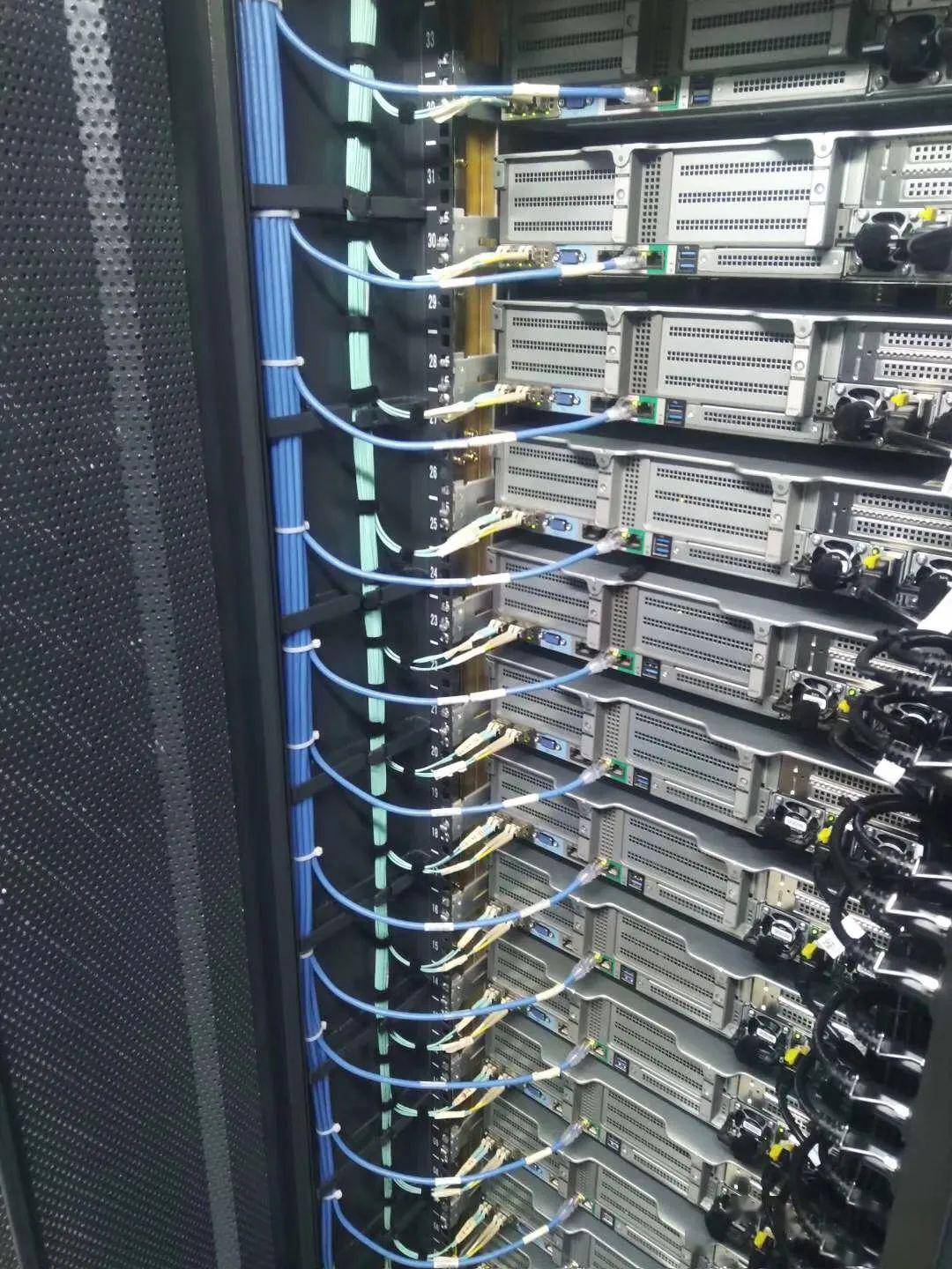 国内弱电工程师的施工图片,这工艺太美了!