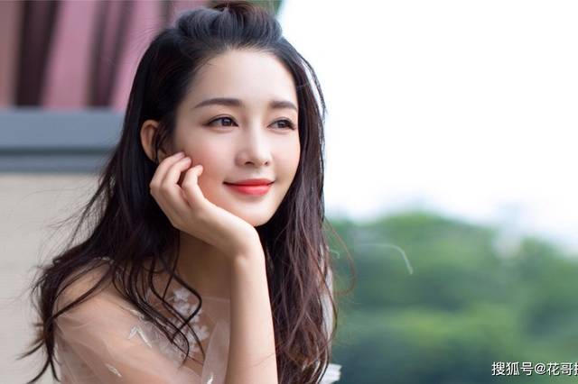 花哥扒娱乐的个人展示页
