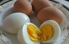 早餐店老板：煮鸡蛋时，水里多加几滴它，鸡蛋又鲜又嫩，还好剥壳