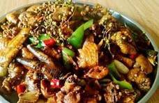 简单家常菜：爆炒花椒鸡，干煸菜花，翡翠虾环，鲜虾豆腐煲