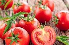 西红柿搭配一宝炖，汤浓味美，营养丰富，护肤抗衰，提高免疫力！