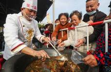 浙江湖州：羊肉飘香闹古镇