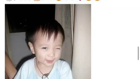 袁咏仪儿子放飞自我，社交平台自曝真面目，帅气程度远超张智霖！