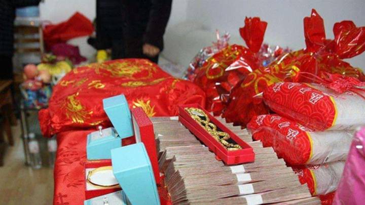甘肃定西7成彩礼控制在了5万以内,你认为这是天价彩礼吗?