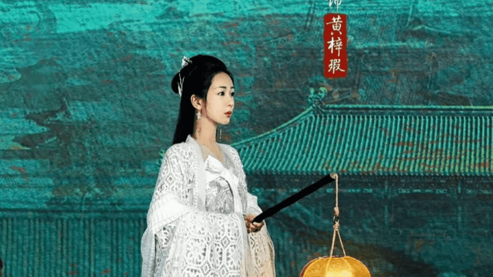 曝杨紫更新补拍《青簪行》,或将定在8月开机,你期待吗?