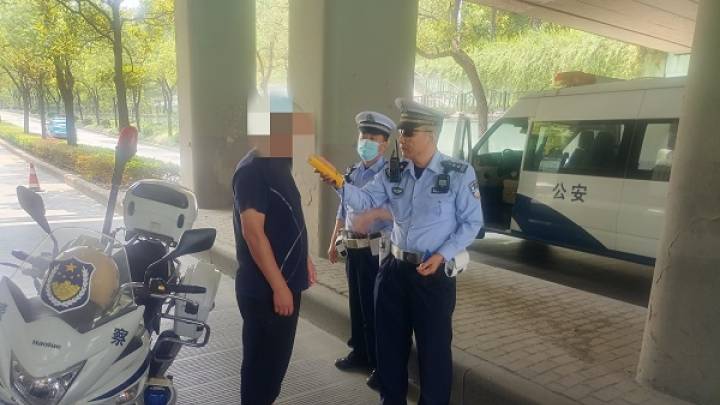 晚上十点喝酒次日中午被查醉驾,你知道隔夜酒的危害吗?