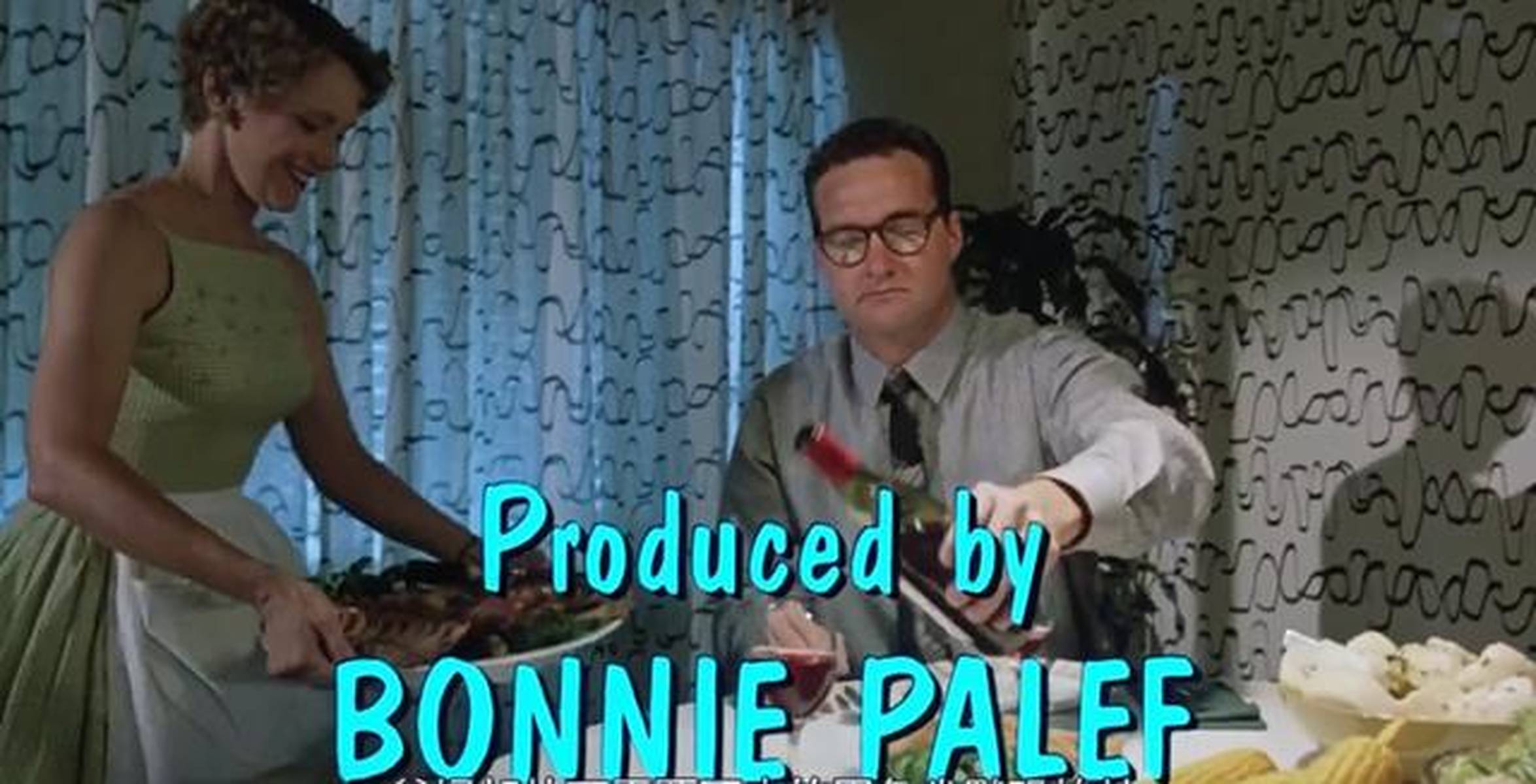 电影《吃人爸妈》：男孩不敢吃肉，因为妈妈从不买肉，天天有肉吃