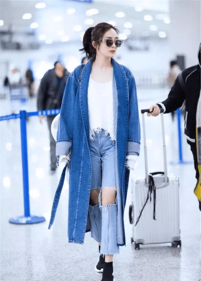 鼎点主管盘点娱乐圈8.44.04时尚感满分的女明星,看看谁最时尚?