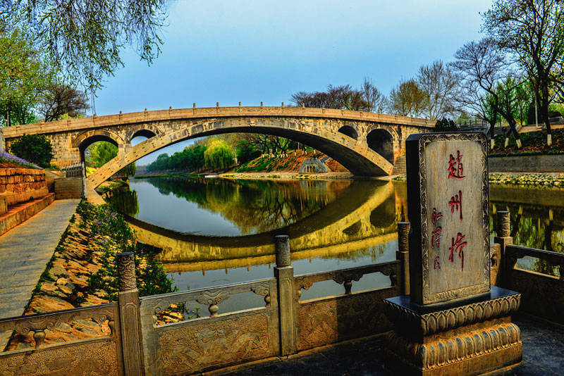 中国四大古桥每一座都有千年历史其中两座还遭受战火摧残